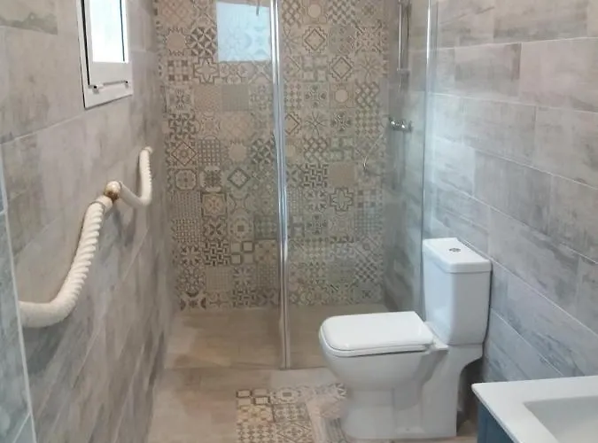 Grace,10p,seaview,pool 칼페