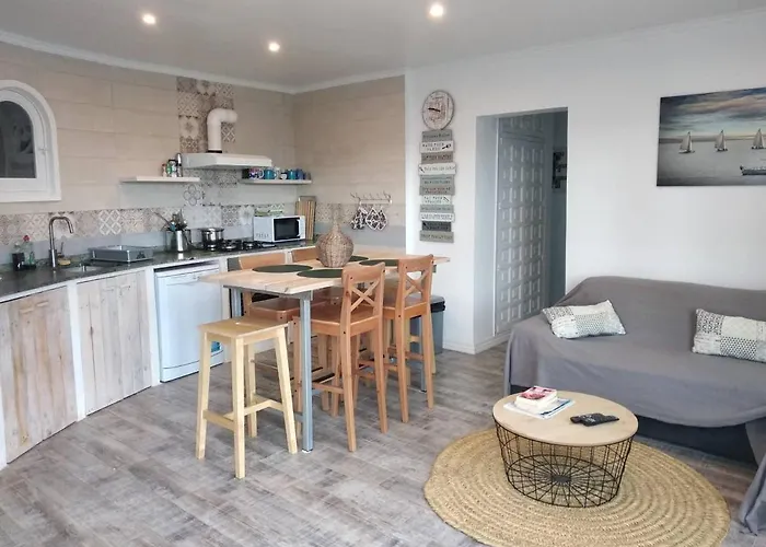 Grace,10p,seaview,pool Вилла